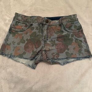 Flip Size Reversible Blue Fade Denim and Floral Juniors Shorts‎ Size 9